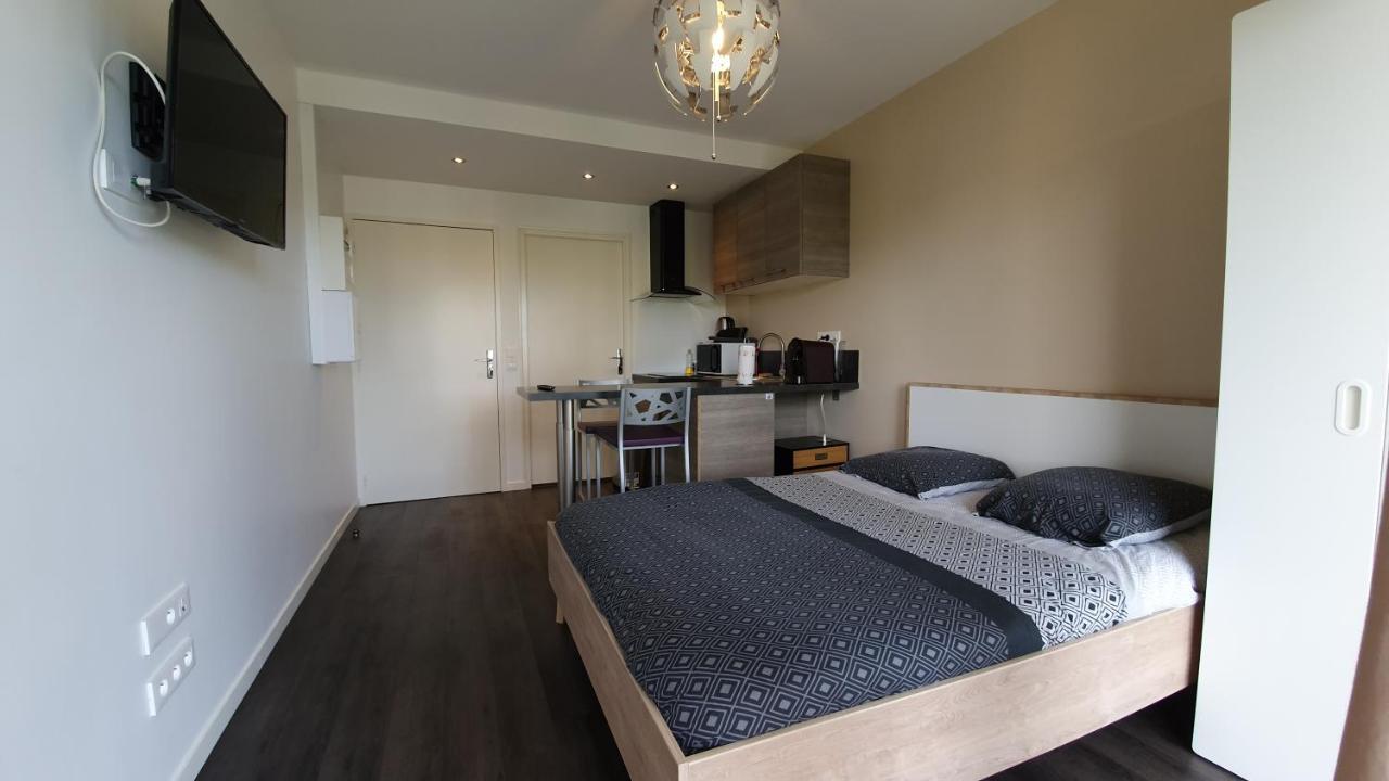 Le Studio Cosy D'Angelique Et David Avec Parking Rambouillet Exterior foto
